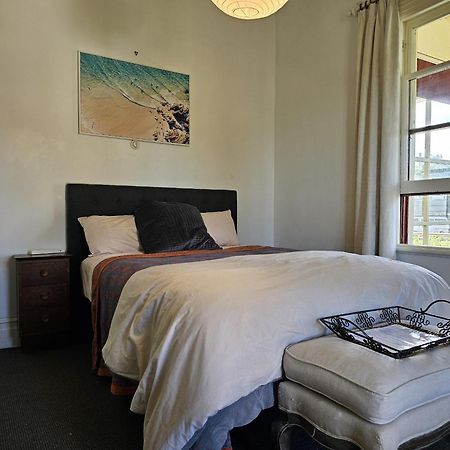 Brony'S Beachfront-Short And Long Term Stays Porirua Εξωτερικό φωτογραφία