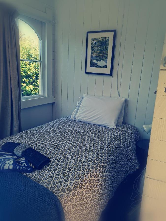 Brony'S Beachfront-Short And Long Term Stays Porirua Εξωτερικό φωτογραφία