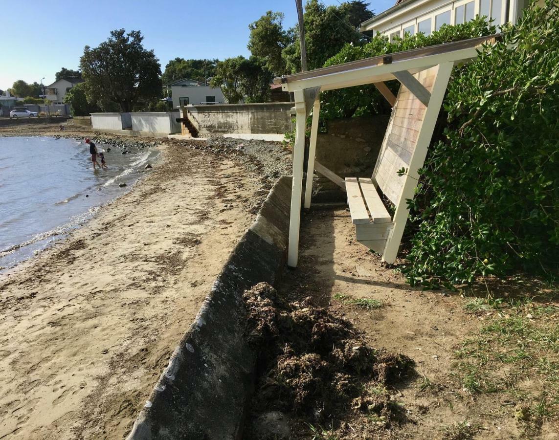 Brony'S Beachfront-Short And Long Term Stays Porirua Εξωτερικό φωτογραφία
