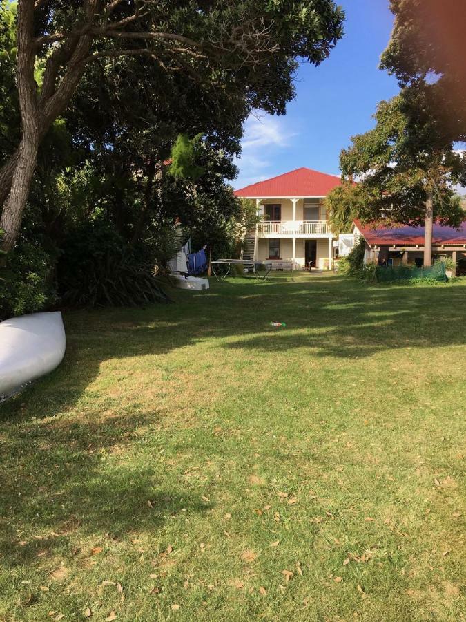 Brony'S Beachfront-Short And Long Term Stays Porirua Εξωτερικό φωτογραφία