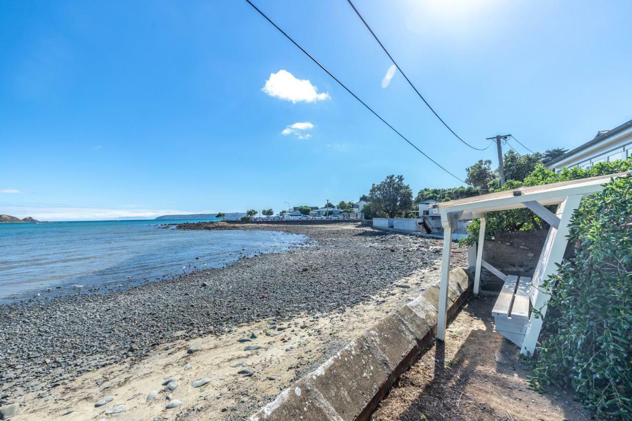 Brony'S Beachfront-Short And Long Term Stays Porirua Εξωτερικό φωτογραφία